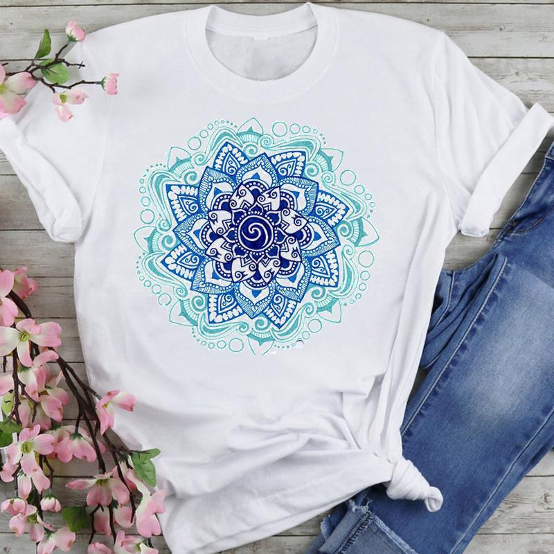 Camiseta com estampa gola redonda - O Retalho