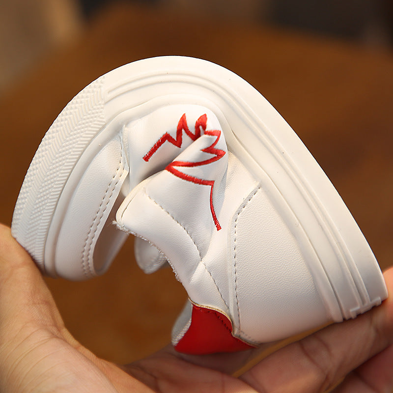 Sports shoes white shoes - O Retalho