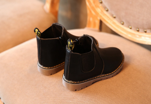 Sapatos para Meninos e Meninas - O Retalho