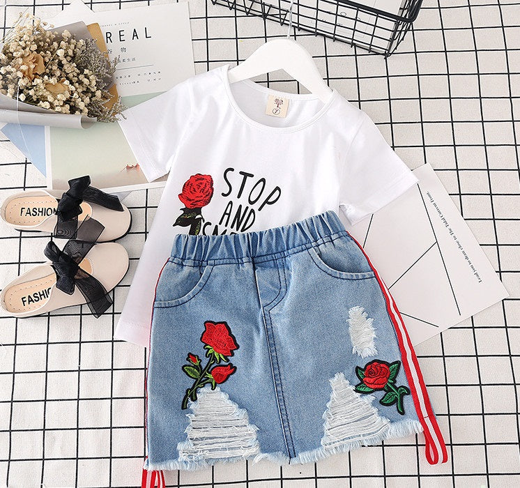 Roupas infantis para meninas camiseta branca, saia jeans - O Retalho