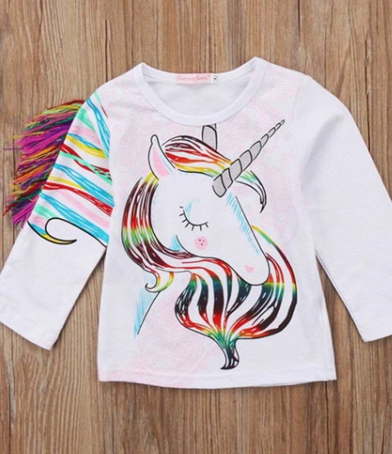 camisola infantil com estampa de unicórnio - O Retalho