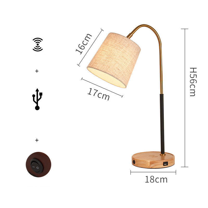 Luminária de Mesa com Carregamento para Celular - O Retalho