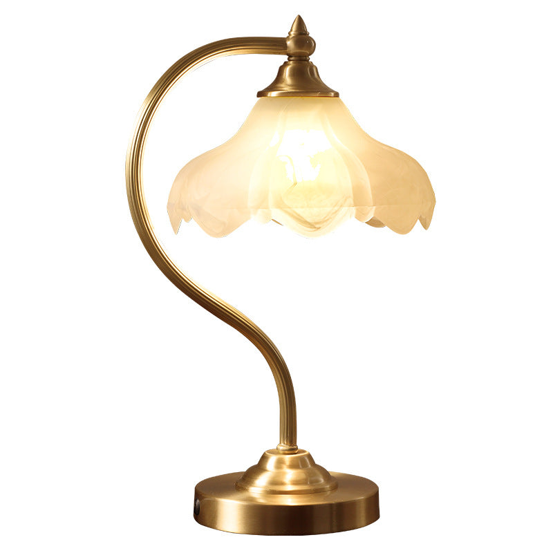 Luminária de Cabeceira para Quarto - O Retalho