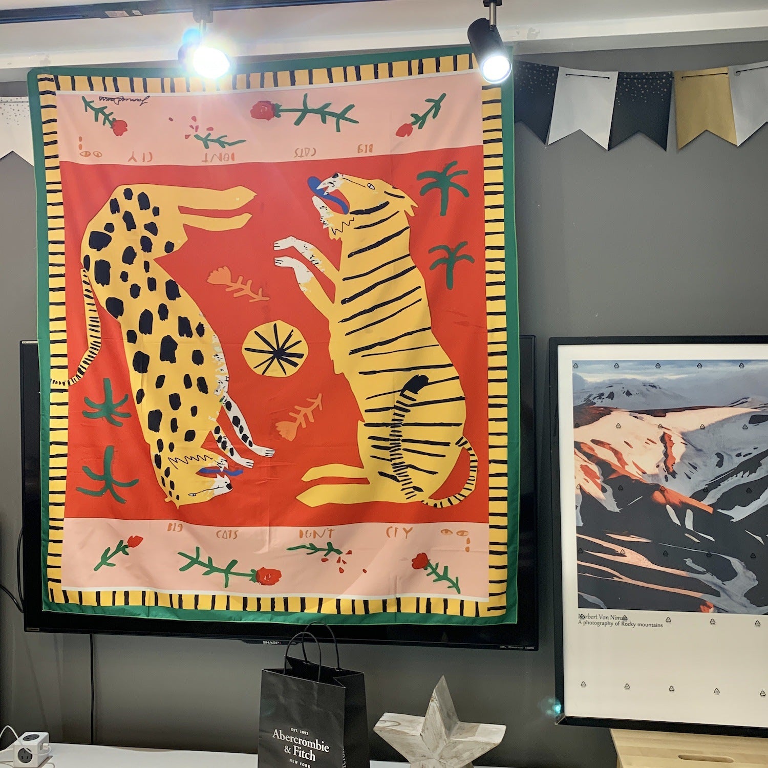 Decoração de Quarto: Pano Decorativo para Quarto ou Dormitório - O Retalho