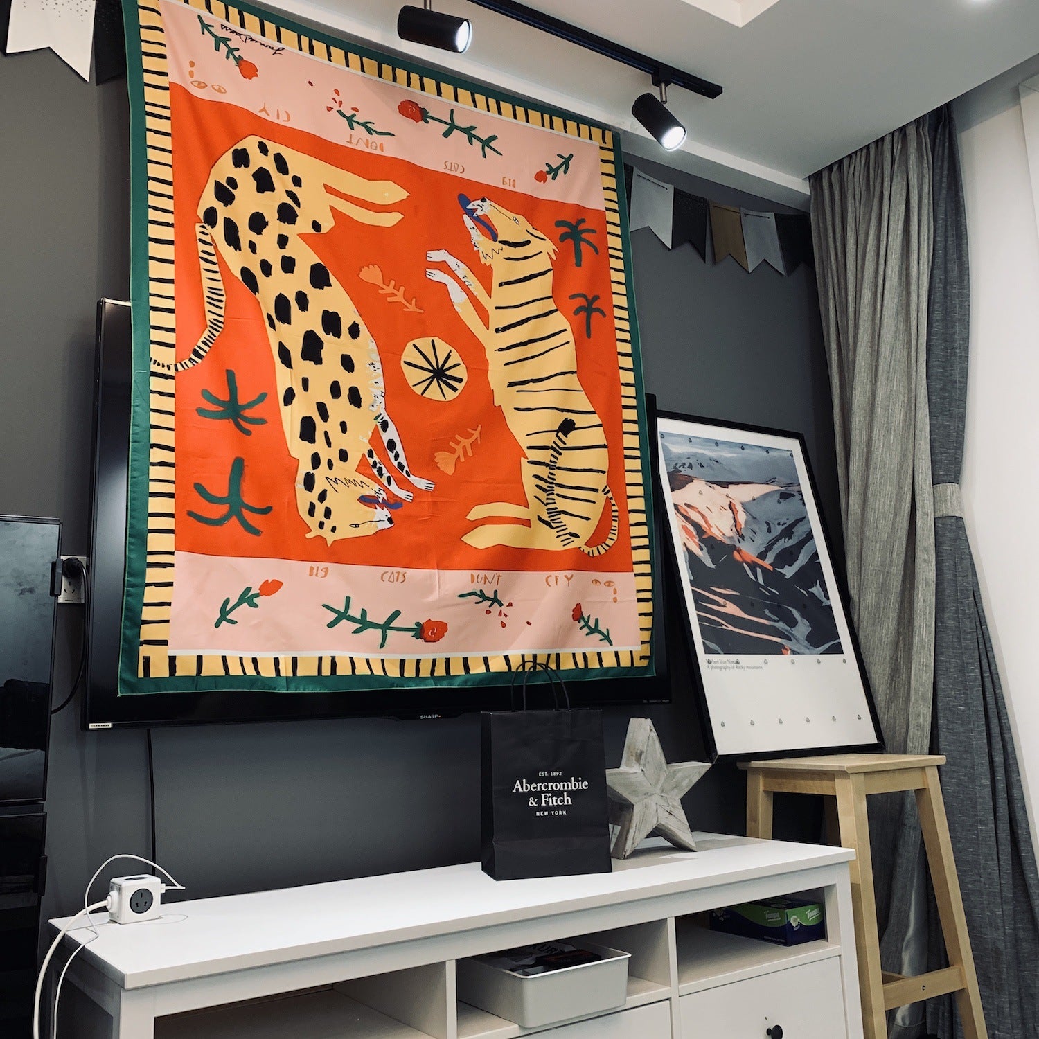 Decoração de Quarto: Pano Decorativo para Quarto ou Dormitório - O Retalho