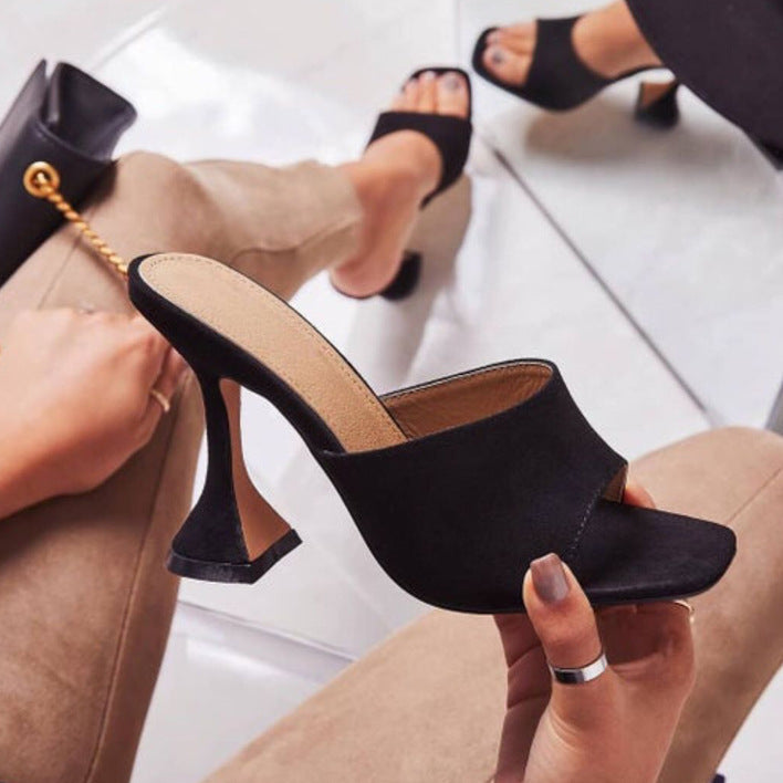 Chinelo de Salto Alto para Mulheres - O Retalho