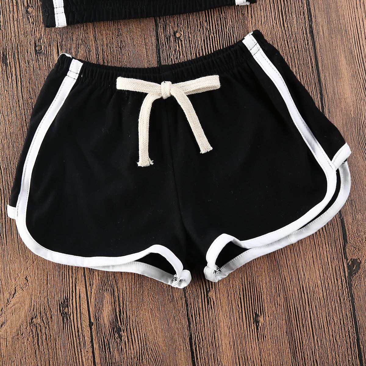 Shorts e camisa infantil para meninas - O Retalho