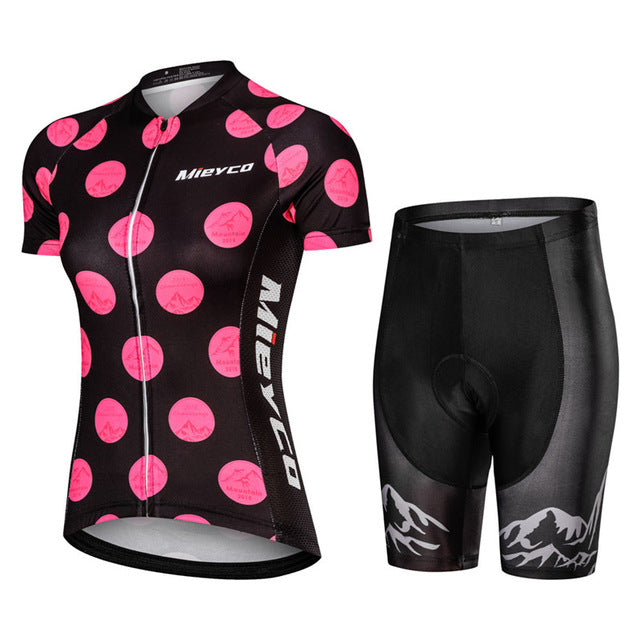 Conjunto Profissional de Ciclismo Feminino: Estilo e Desempenho para suas Aventuras de Bicicleta - O Retalho