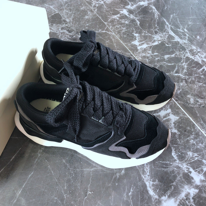 Sapatos para homens com sola grossa e elevações - O Retalho