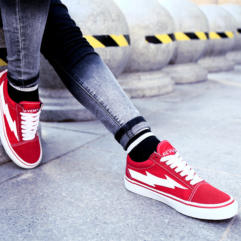 Sapatos relâmpago para homens e mulheres, modelos de casal baixos para ajudar sapatos de skate retrô de lona vulcanizada - O Retalho