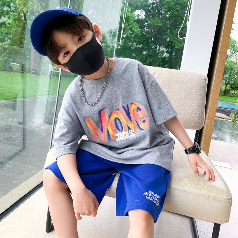 Camiseta de manga curta para meninos no verão - O Retalho