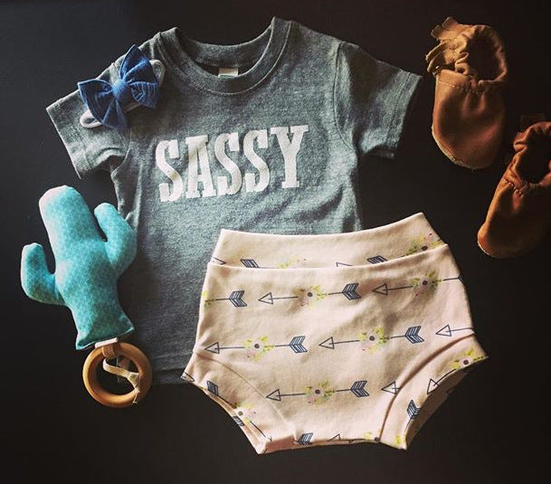 camiseta de manga curta com estampa - O Retalho