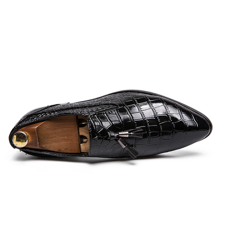 Sapatos de couro pontudos para homem - O Retalho