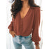 Camisa com decote em V de renda - O Retalho