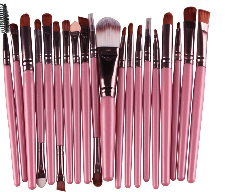 Conjunto de pincéis de maquiagem: pincel para pó solto, pincel de blush e pincel de sombra. - O Retalho