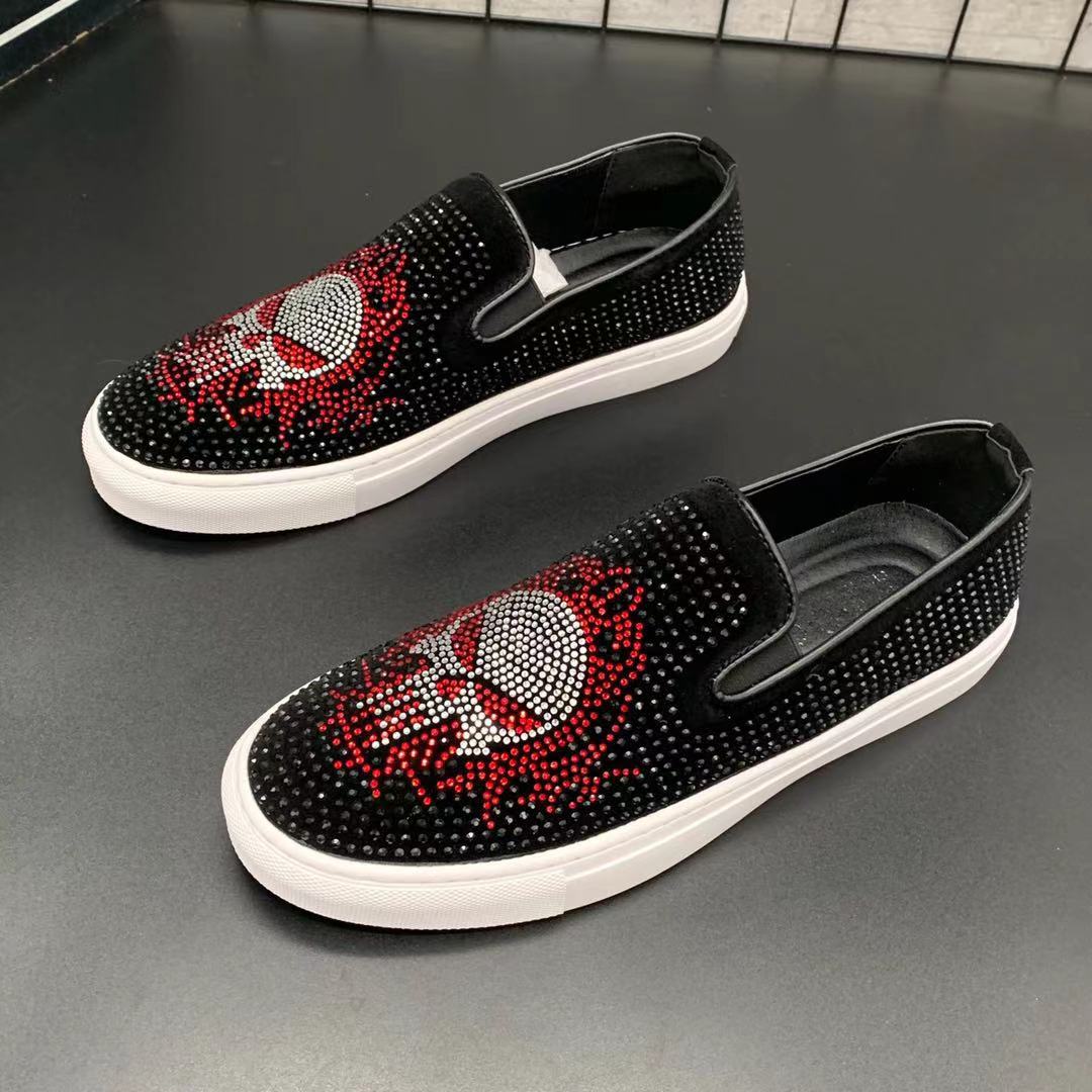 Sapatos casuais respiráveis com rebite da moda para homens - O Retalho