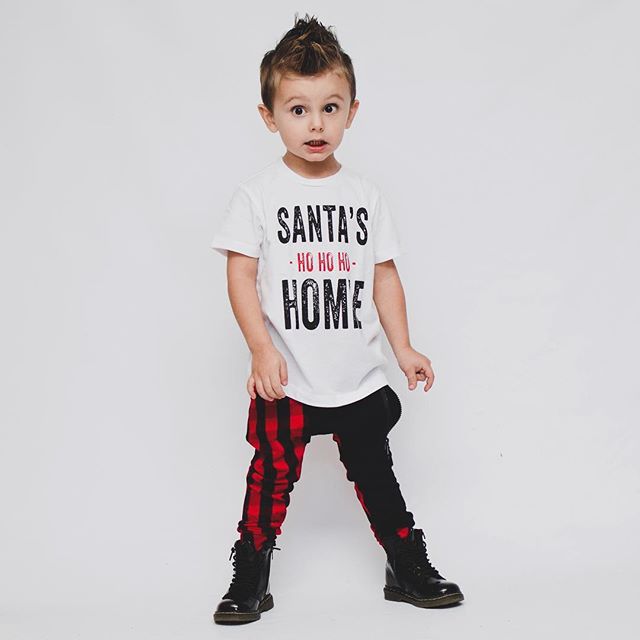 Camiseta com estampa de letras - O Retalho