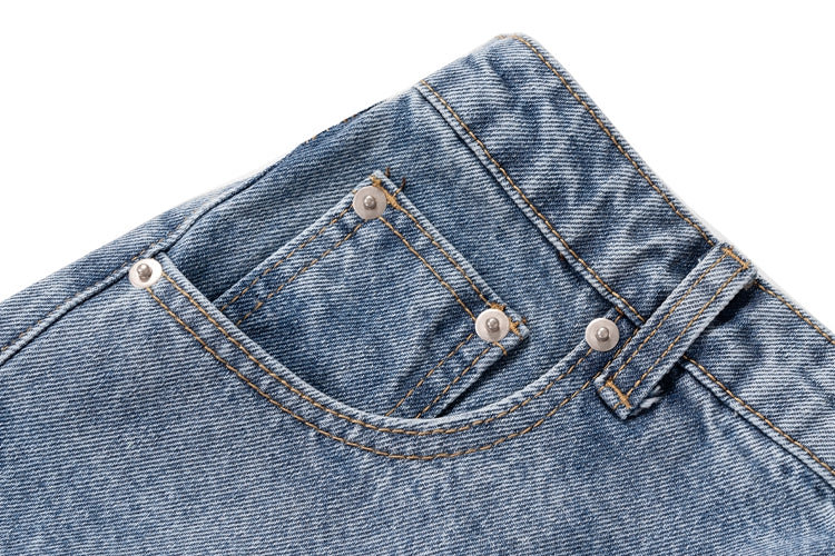 Calça Casual Solta de Couro com Patchwork e Cores Contrastantes de Marca Moderna - O Retalho