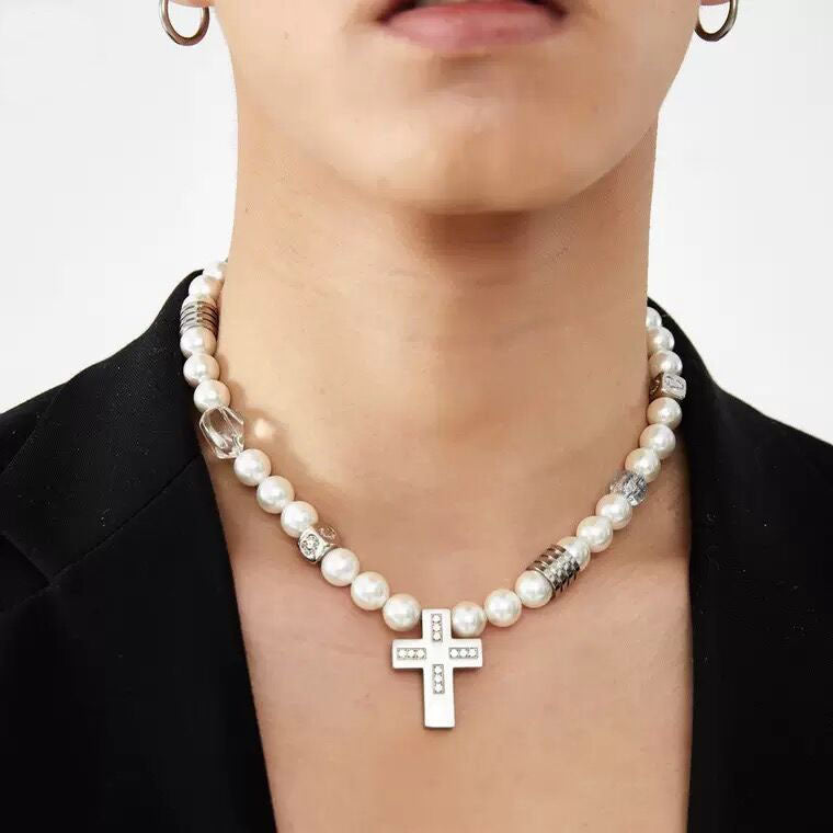 Colar barroco com cruz fashion para homem - O Retalho
