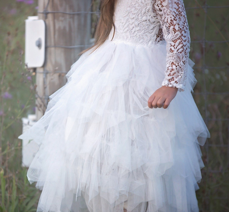 vestido de renda infantil de princesa - O Retalho