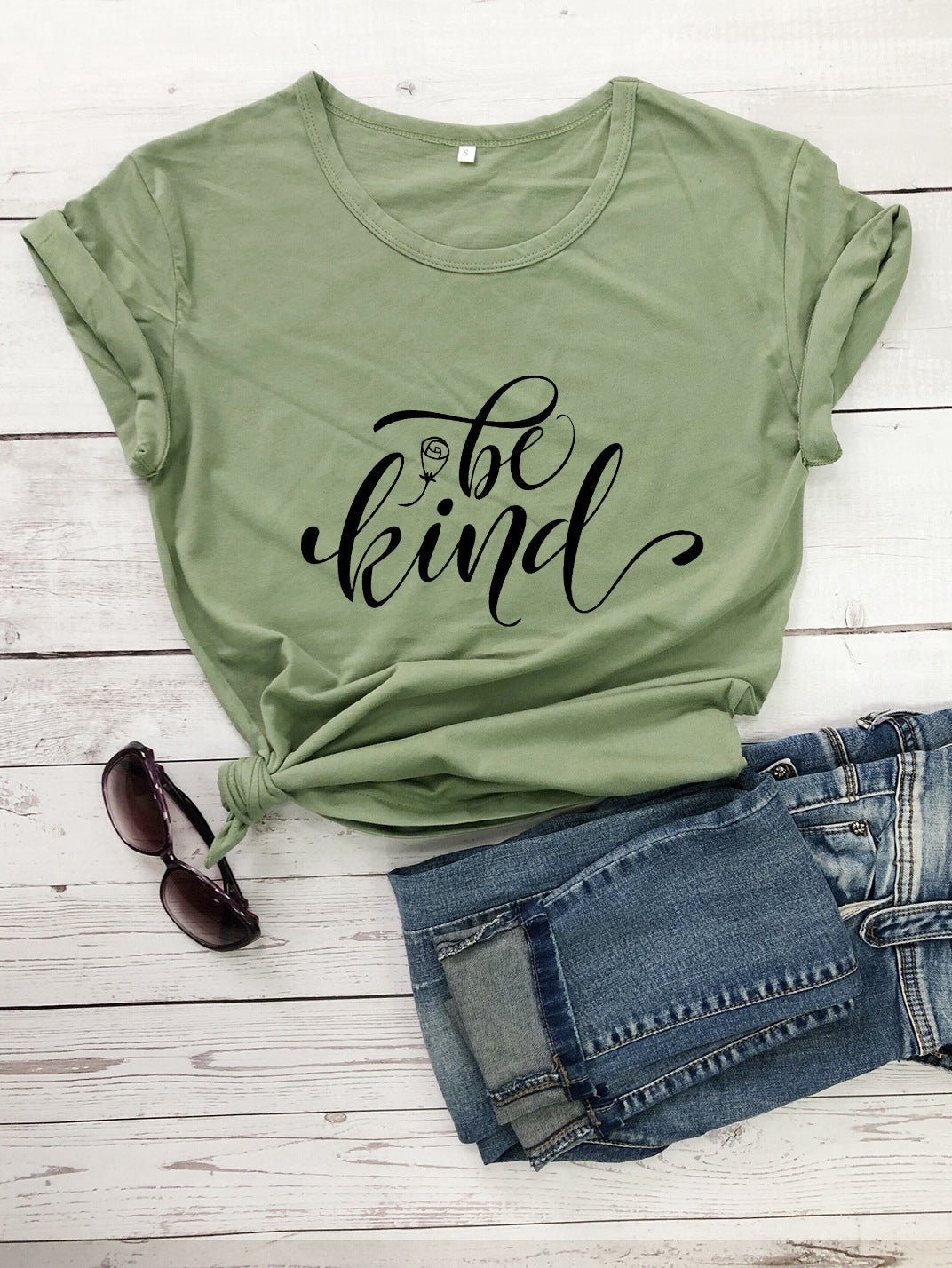 Camiseta manga curta estilo Europeu - O Retalho