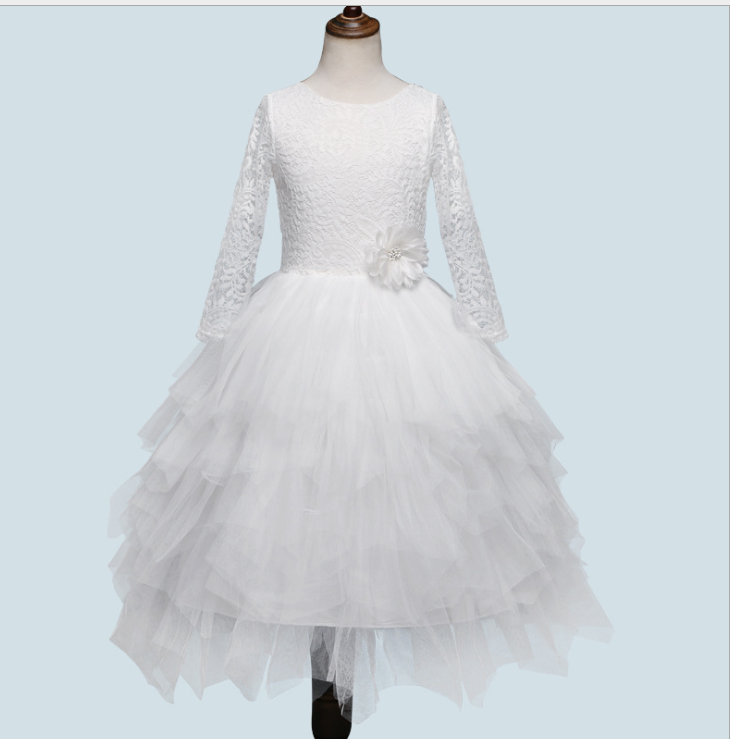 vestido de renda infantil de princesa - O Retalho