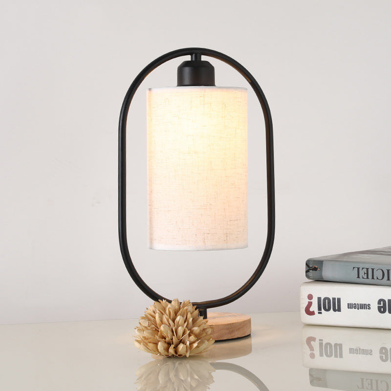 Luminária de Cabeceira para Quarto - O Retalho