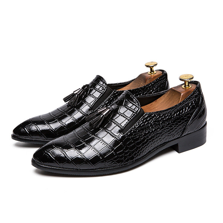 Sapatos de couro pontudos para homem - O Retalho