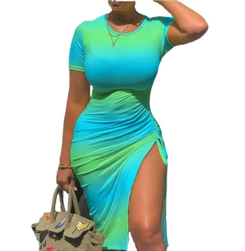 Vestido estampado com mangas curtas e cordão na cintura. - O Retalho