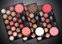 Paleta de Sombras de Olhos com 22 Cores e Brilhos - O Retalho