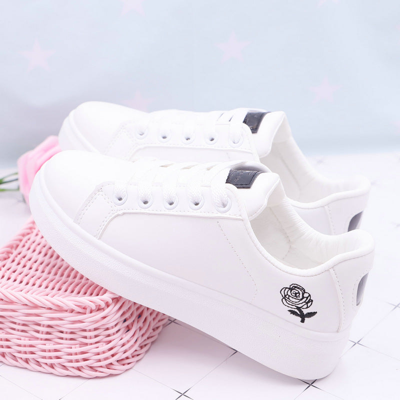 Sapatilhas Brancas Femininos com Rosa - O Retalho