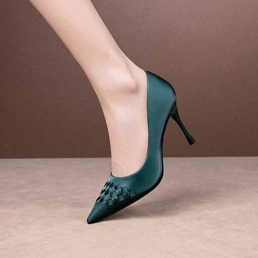 Salto alto pontiagudo👠✨ - O Retalho