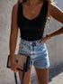 Crop top sem mangas com decote em V com listra afundada - O Retalho