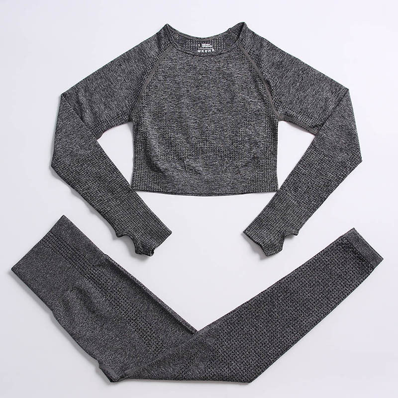 Conjunto de Roupas de Yoga Fitness - Elegância Sem Costuras para Mulheres Ativas - O Retalho