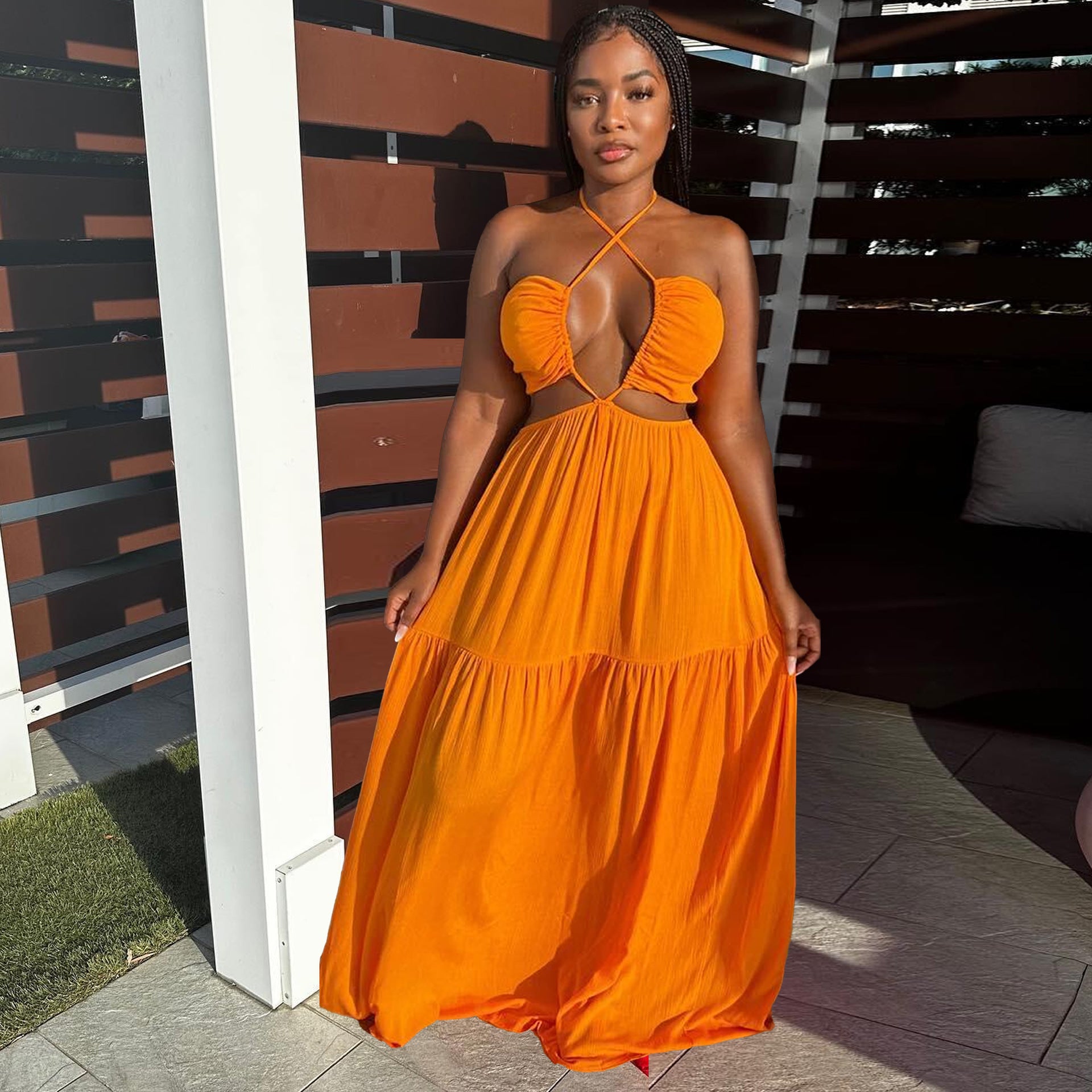 Vestido Mop com Detalhe de Amarração Halter e Cruzado com Smocking - O Retalho