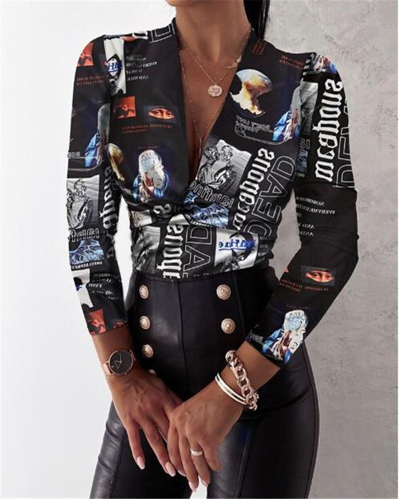 Blusa de manga comprida com decote em V com estampa - O Retalho