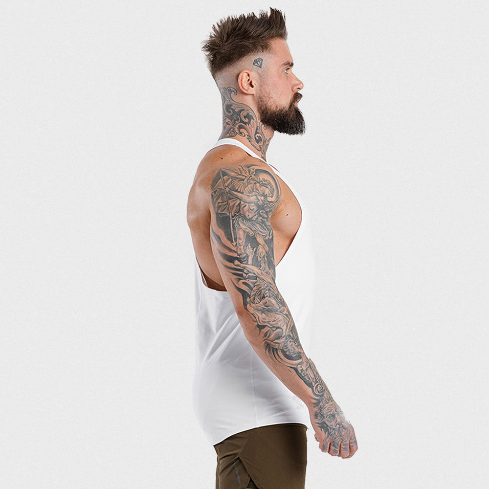 Roupas de academia com regatas e halteres - O Retalho