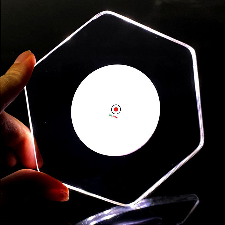 Porta-copo de LED em Acrílico com Cristal Emitindo Luz Luminosa para Bar de Coquetéis, Suporte para Caneca com Luz, Base Piscante para Decoração de Utensílios de Mesa. - O Retalho