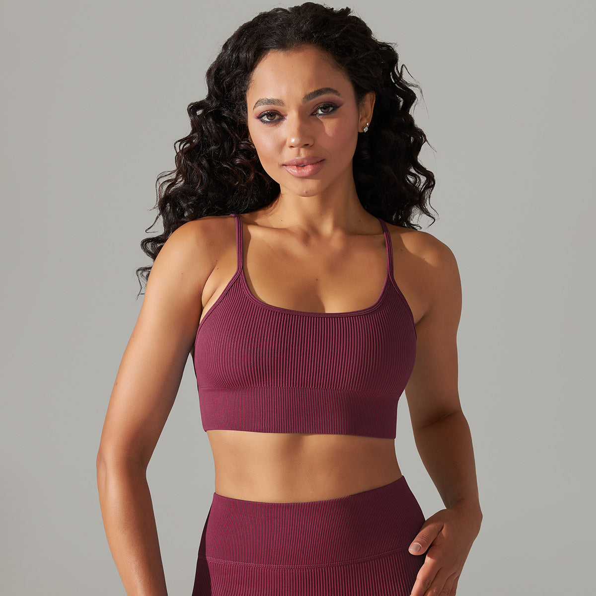 Conjunto de Roupas de Yoga Sem Costuras com Cintura Alta para Mulheres - Estilo e Conforto em Harmonia - O Retalho
