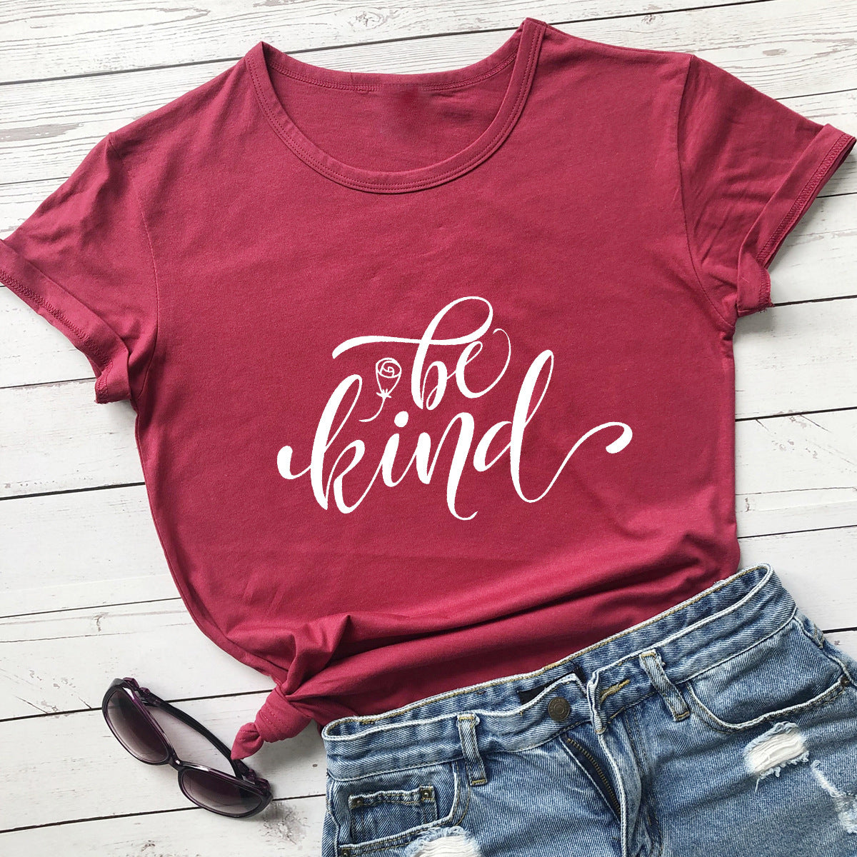 Camiseta manga curta estilo Europeu - O Retalho