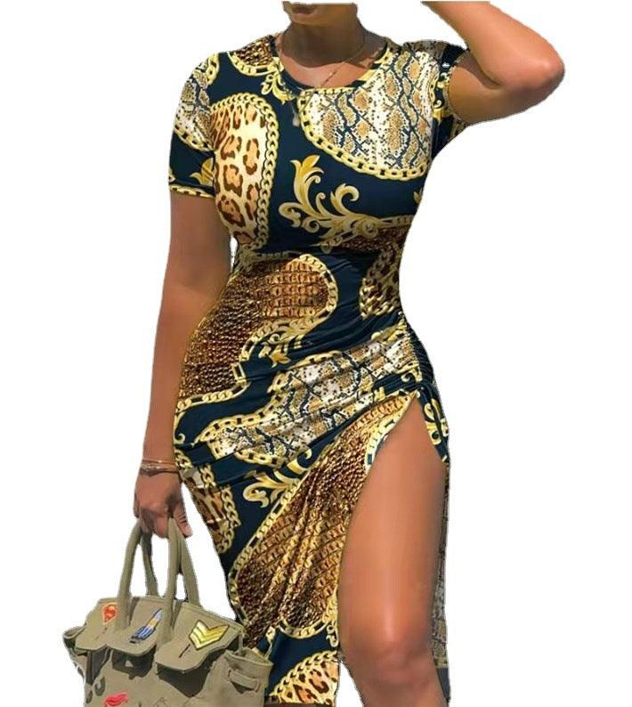 Vestido estampado com mangas curtas e cordão na cintura. - O Retalho