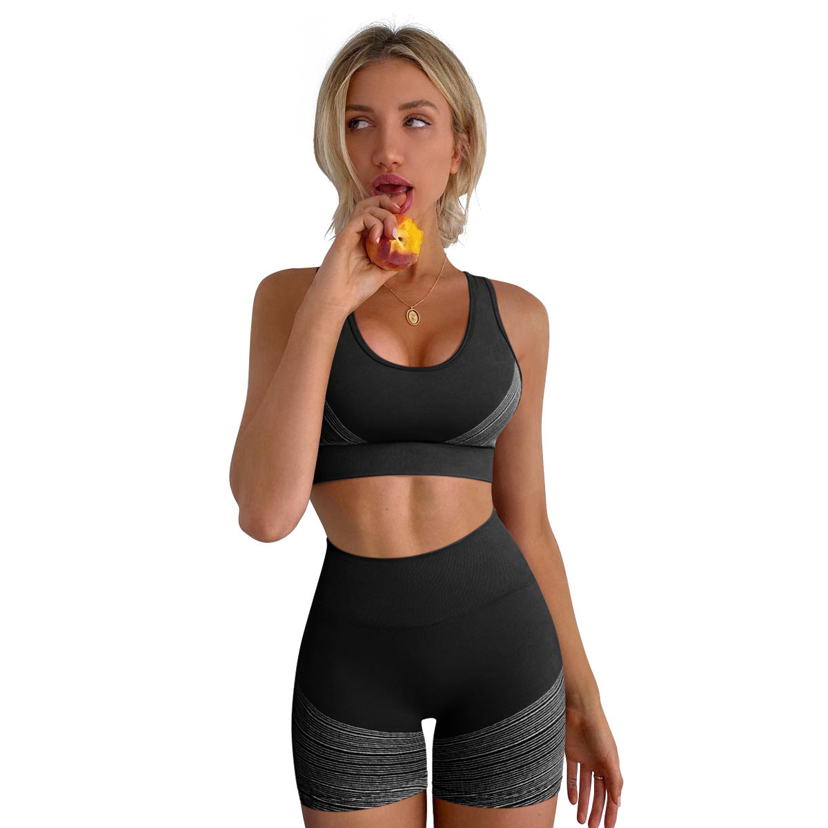 Conjunto Plus Size Skinny Listrado - Elegância e Conforto para Suas Atividades Fitness - O Retalho