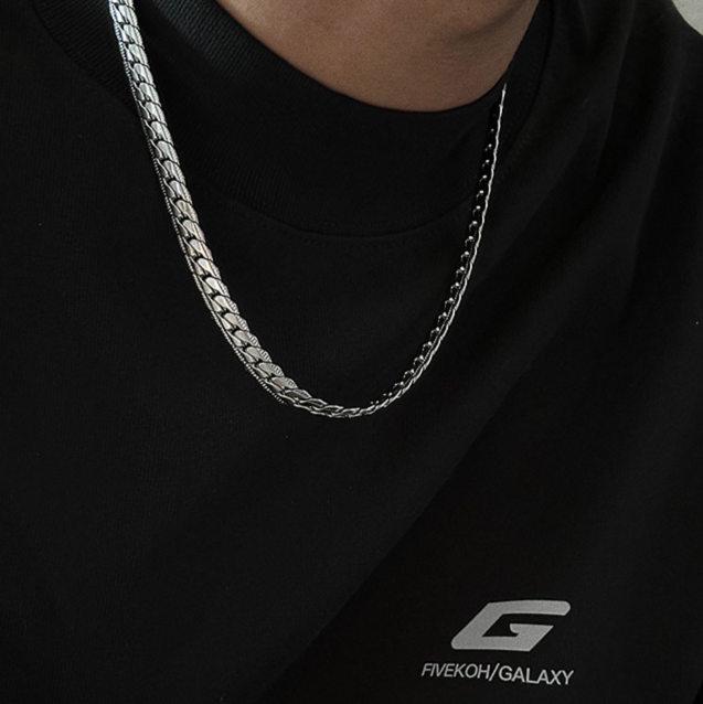 Colar masculino de aço inoxidável e elegante - O Retalho