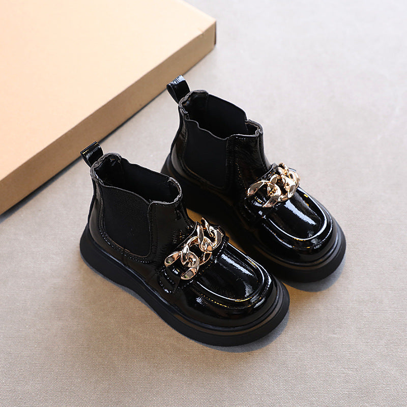 Botas infantis de couro brilhante e sola macia de metal - O Retalho