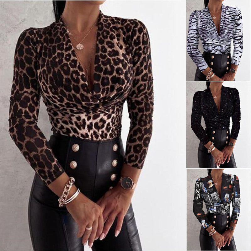 Blusa de manga comprida com decote em V com estampa - O Retalho