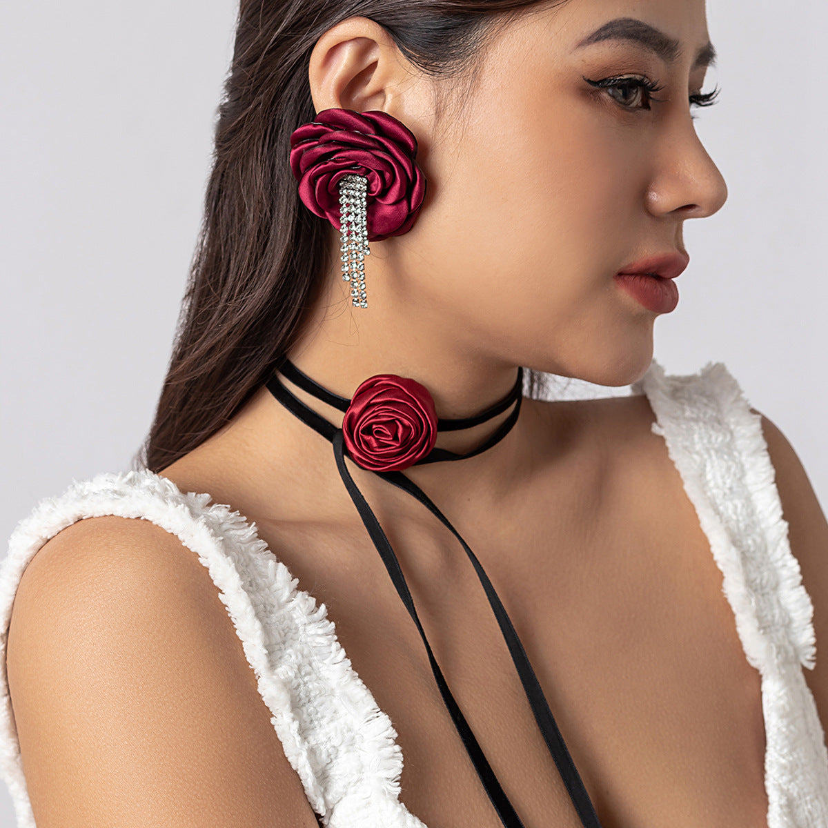 Colar De Strass De Camélia Retrô Para Mulheres - O Retalho
