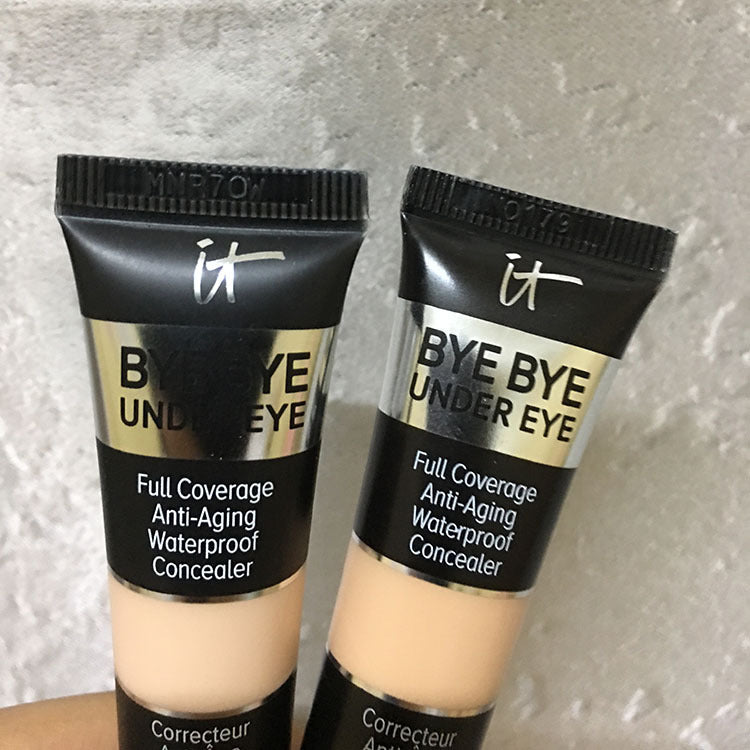 Creme corretor para área dos olhos - O Retalho