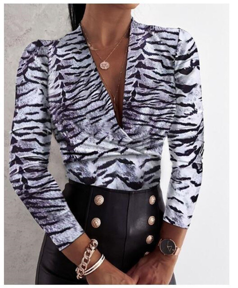 Blusa de manga comprida com decote em V com estampa - O Retalho