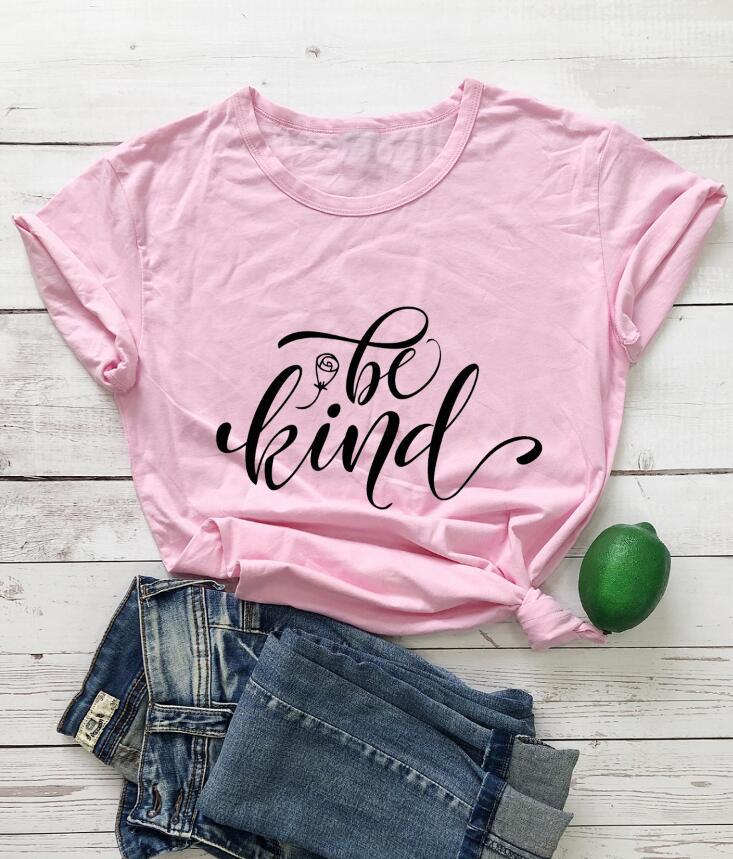 Camiseta manga curta estilo Europeu - O Retalho