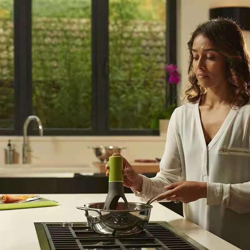 Misturador Automático Triangular para Utensílios de Cozinha - Prático e Moderno - O Retalho